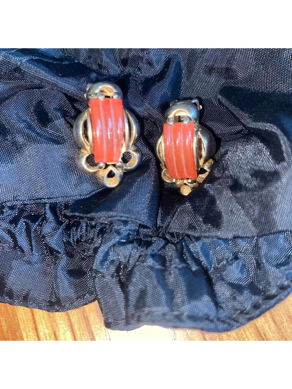 Vintage Gold Tone Reja Clip On Earrings